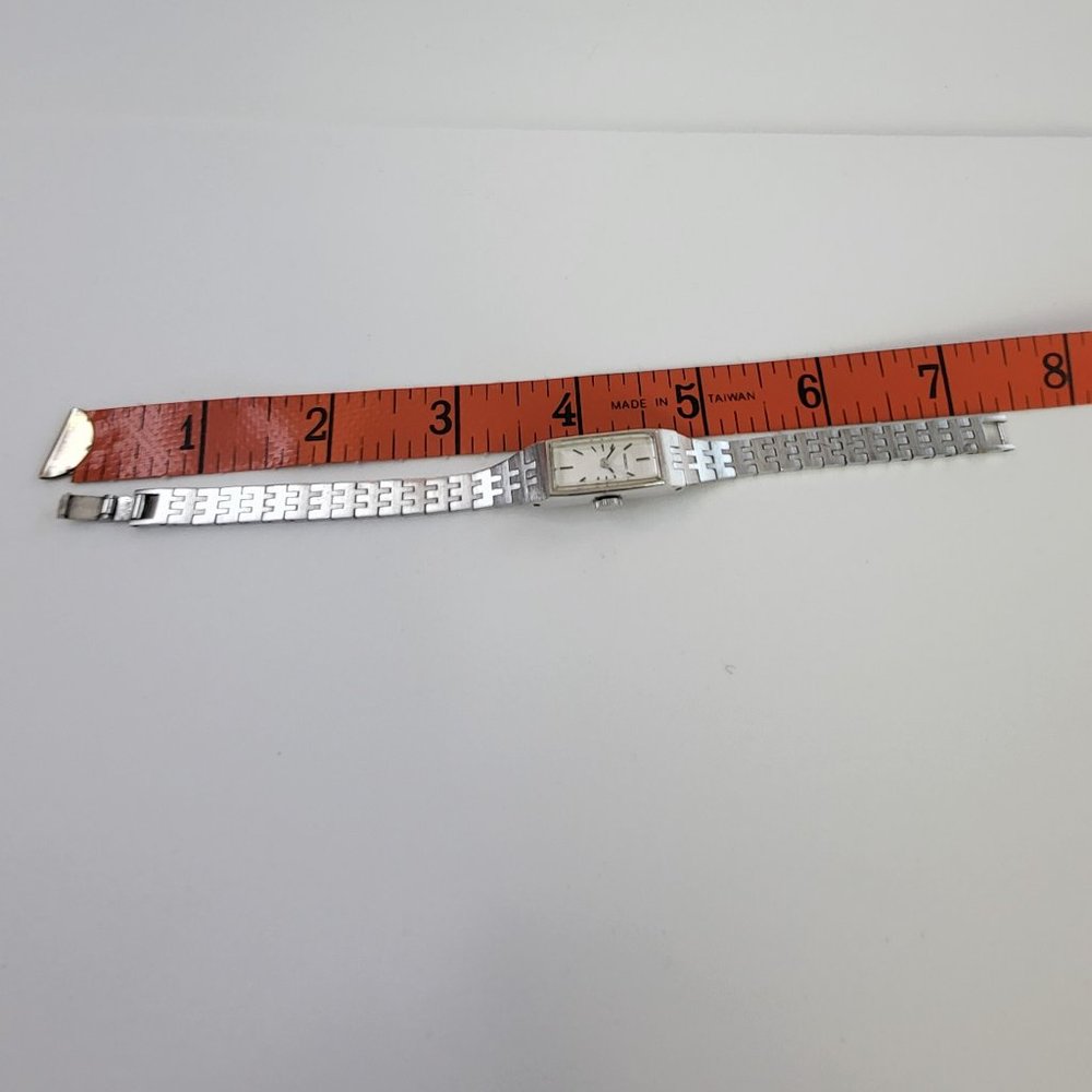 Seiko silver tone watch with long rectangular face sold AS IS - Picture 4 of 4